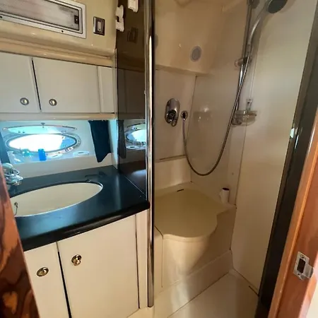 White Eagle Cruises Sani 보트호텔 Sani (Chalkidiki)